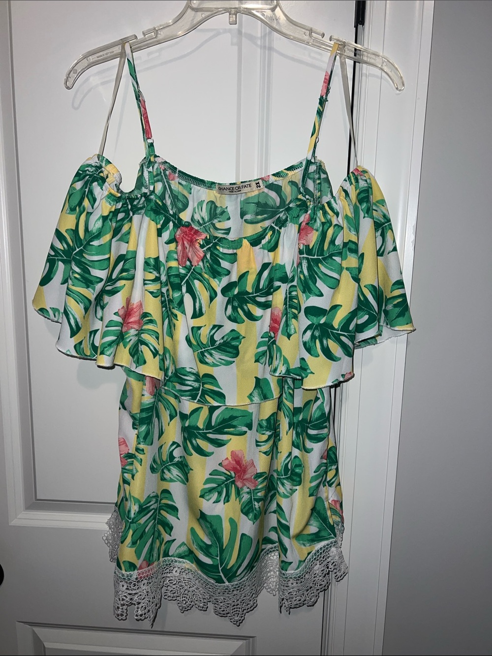 🌸Chance or Fate 2X Tropical Off-Shoulder Ruffle Top Yellow Green & Pink w lace